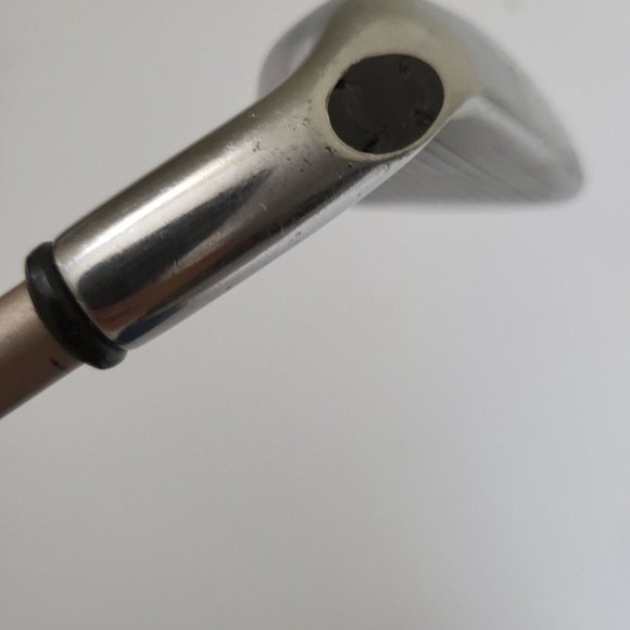 Callaway Ladies 2002 Big Bertha Single 9-Iron Right-Handed Graphite Shaft 34.5"L - Picture 6 of 10